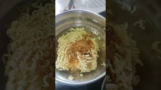 Top Ramen 🍜 chicken noodle 🍜👍