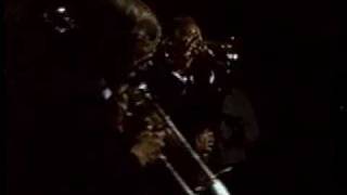 Clap Hands, Here comes Charlie - Climax Jazz Band 1996
