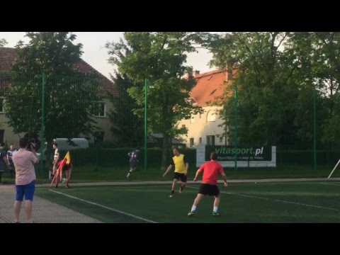 16.05 Anonymous (czerwone) - Złodziejówka (żółte)