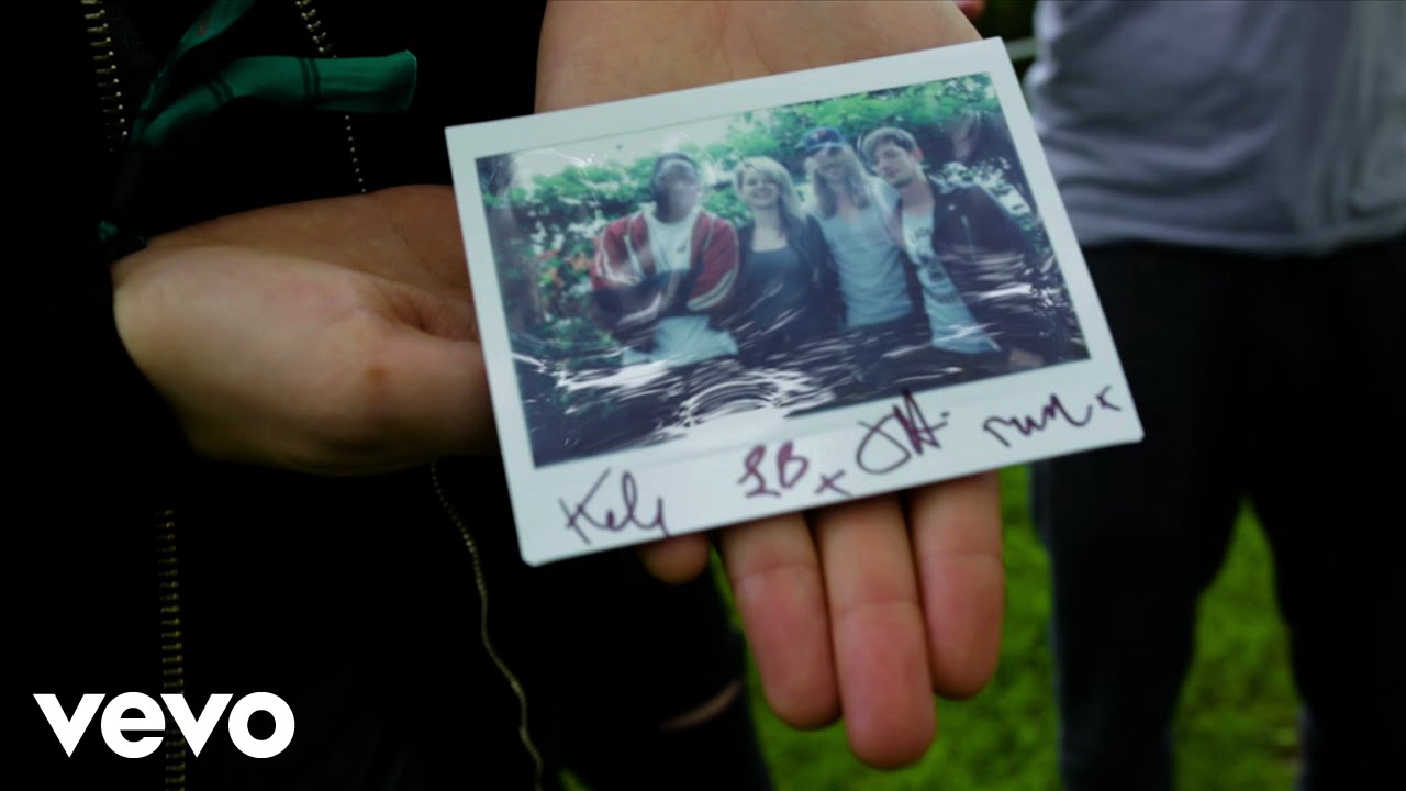 Bloc Party — Stunt Queen