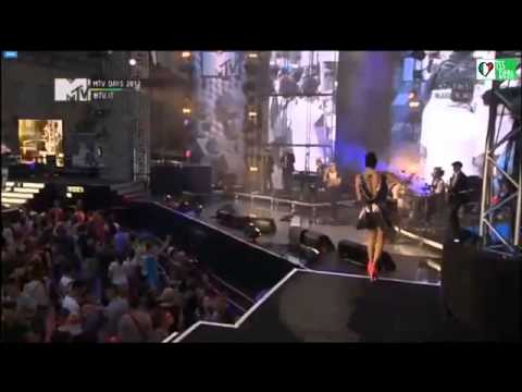 MTV Days 2012 "Sabbie Mobili" Marracasch & Nina Zilli