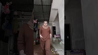 Download lagu Semok bahenol montok tembem gemoooy mp3