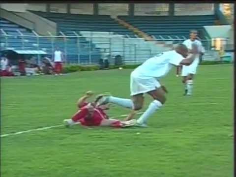 Santos 0 x 4 Internacional - Campeonato Brasileiro...