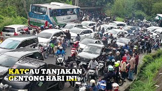 Download lagu KACAU‼️tanjakan gentong macet parah full bahu jalan  mp3