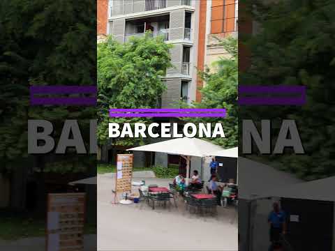 Autumn in Barcelona, Spain - Barcelona Bus Tour #travel #trip #sun #autumn #barcelona #spain #europe
