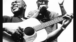 Sonny Terry & Brownie McGhee - A Man Is Nothing but A Fool