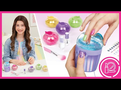 How To Use The Party Nails Glitter Studio!