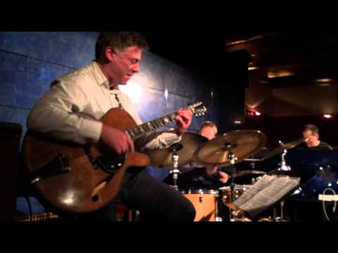 Larry Goldings - Peter Bernstein - Bill Stewart: "Puttin' on the Ritz" at the Widder Bar in Zurich