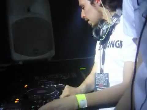 Paul Lennar B2B Daniel ONeil @ Livin Club 2006