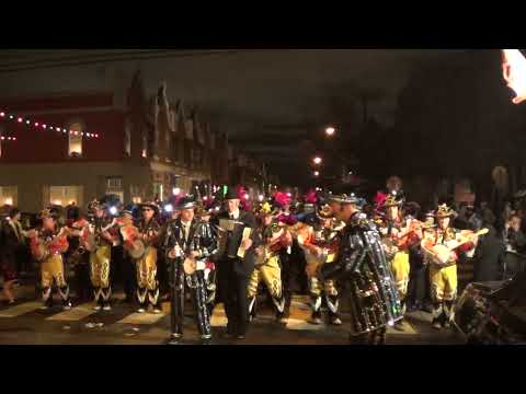 Quaker City SB 2022 finishing their day with SHOUT*