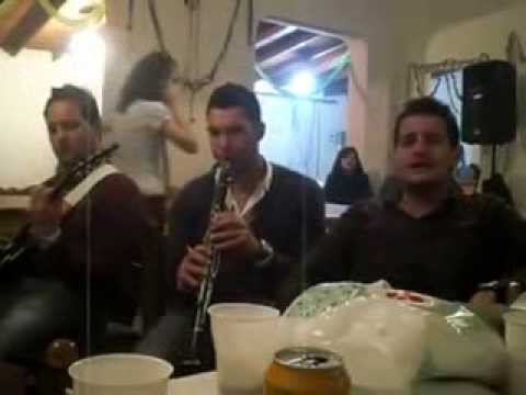 se ena potamii me nero by valantis