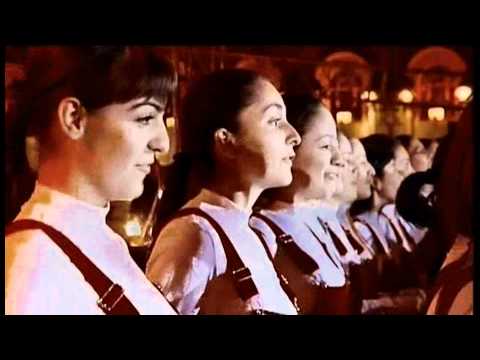 VIDEO OF Charles Aznavour a Erevan - Formidable, Le choeur des enfants de l'Armenie