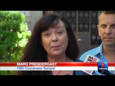 Seven News Sydney - Final buses on George Street (3/10/2015)