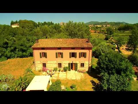 Casa Vacanze a Castiglione di Garfagnana - Casa Liana - Aerial Footage