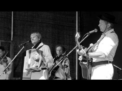 Väikeste Lõõtspillide Ühing - Mustlane