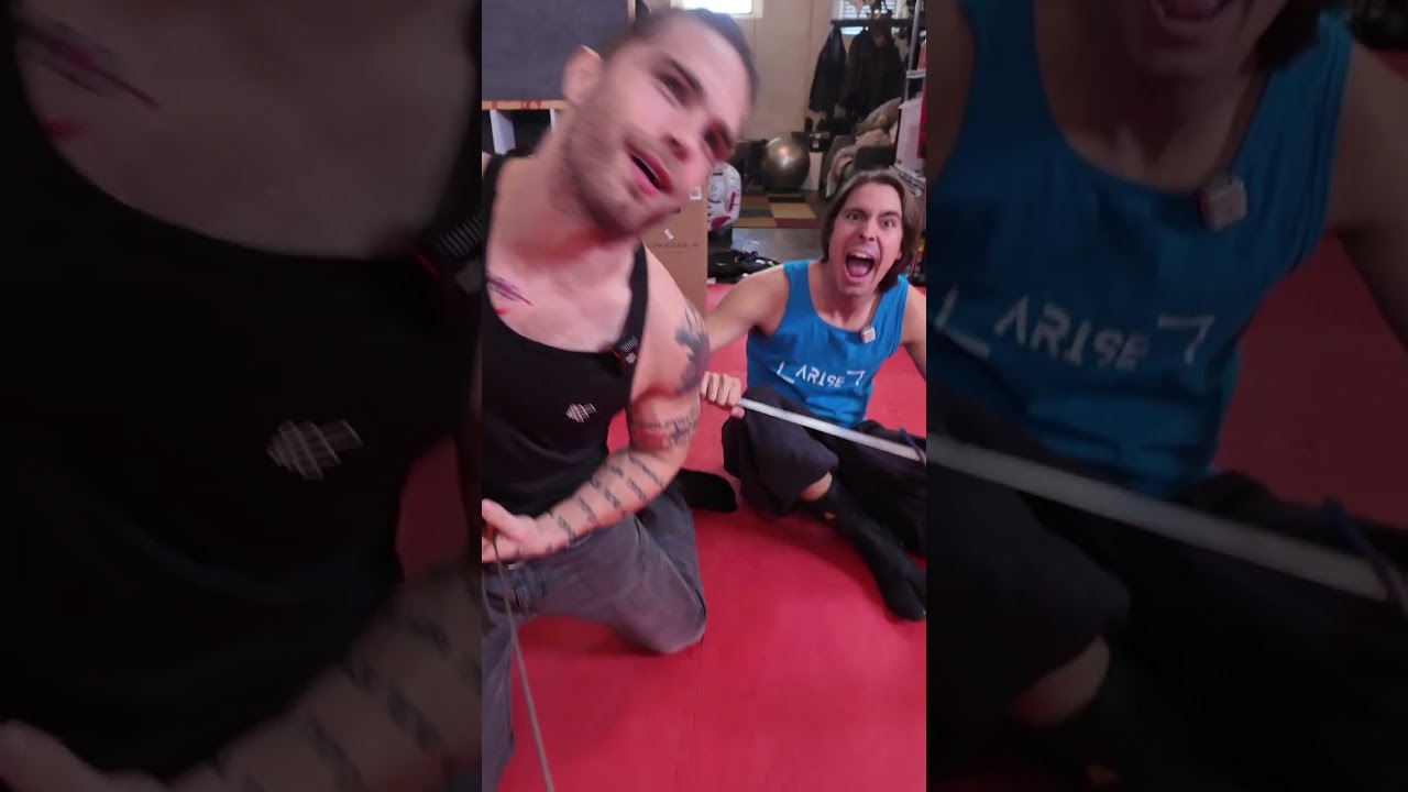 Can a Good Swordsman Defeat MULTIPLE Opponents?! #sword #history #fantasy