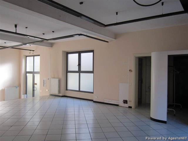 Negozio in VENDITA C.NA MONTE GALLARATE