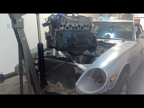 Datsun 240Z Restoration Episode: 3 Pulling the Motor and Getting It On the Stand