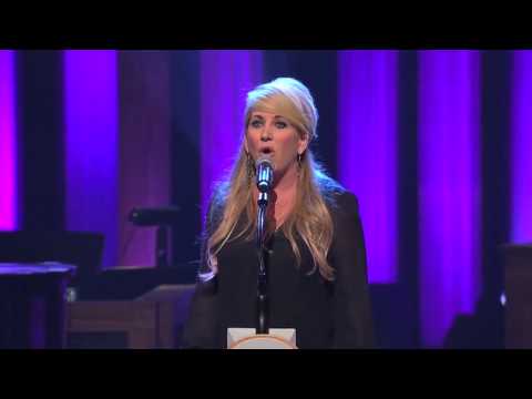 Lee Ann Womack performs George Jones' The Grand Tour Live at the Grand Ole Opry