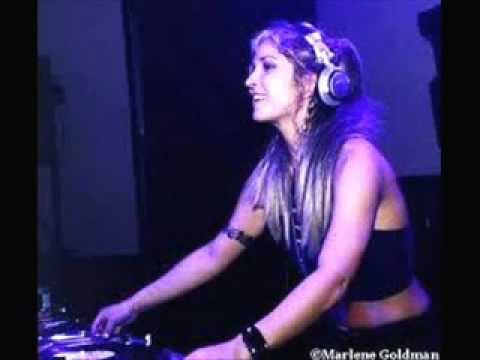 Dj Blunt Ft. Big D, Real 1, Rona - Pump up the jam 2010