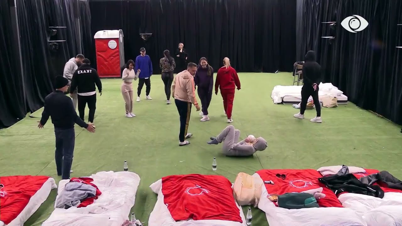 Fillon ndeshja e futbollit në arenën e “Supersport”, Juli shënon golin e parë për skuadrën e tij