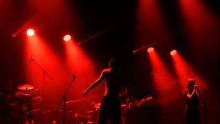 Tricky feat.Francesca Belmonte - Right Here ( Live at A2,St.Petersburg 09/28/2014 )