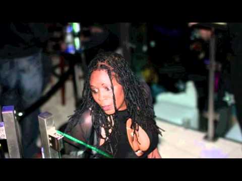 Kathy Brown Feel The Music 2.0 The Remixes-KM201101