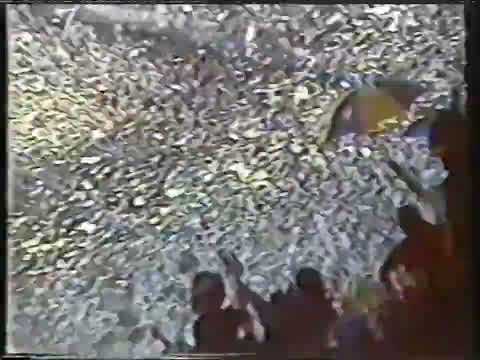 "1981 Recibimiento vs Racing" Barra: La 12 &bull; Club: Boca Juniors