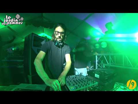 STEVE BUG ● JARDIN DES POMMES 2017 /SLASH9.TV