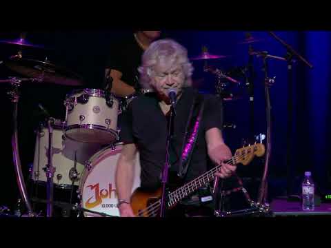 The Moody Blues' John Lodge Performs 'Nervous' from 'Long Distance Voyager'