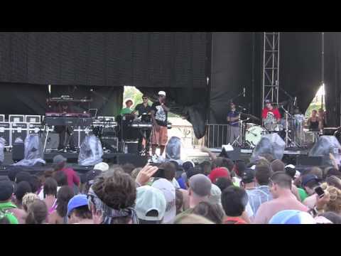 Break Science w/Talib Kweli & David Murphy (STS9) 'Back Again' & 'Get By' Live at Camp Bisco 9
