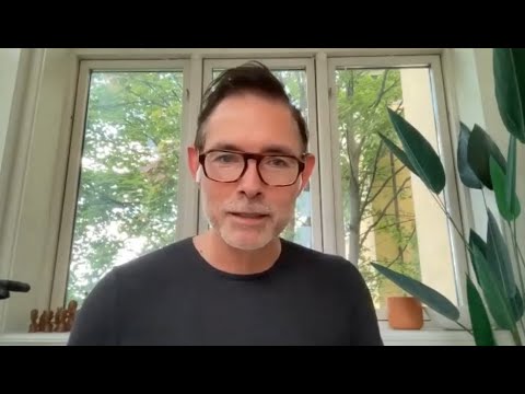 Thumbnail of the video: Alex Herron interview - Dark Windows horror - Gorgon Reviews