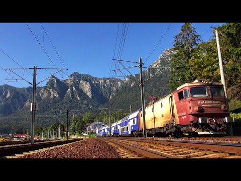 RE 3003 București Nord-Brașov iese din Gara Bușteni-16.09.2020