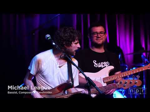 Michael League - Lingus bass fill compilation