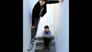 Nat and Alex Wolff Black Sheep Video Promotion
