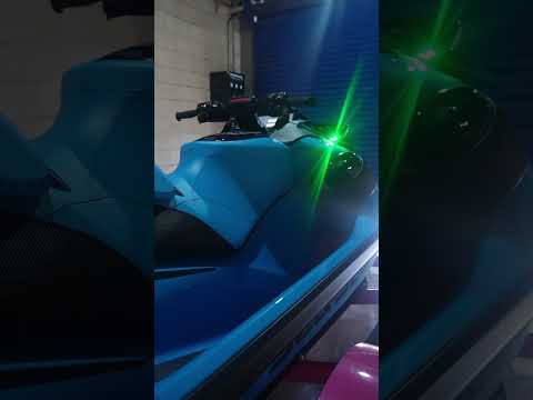 v&iacute;deo de KIT ILUMINA��O JETSKI POPA RGB BOMBORDO BORESTE SEADOO GT RX