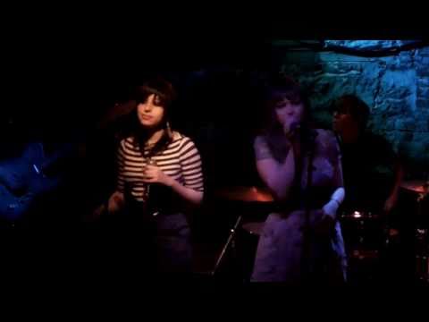 Nouvellas @ Bowery Electric: Don't Count On Me