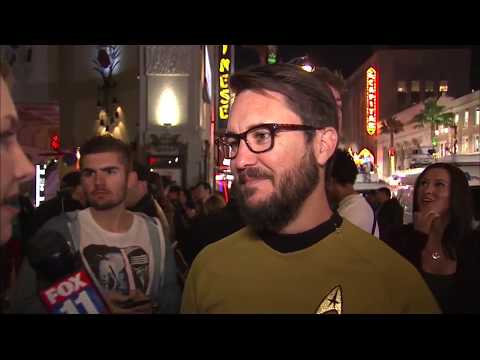 Hundreds camp out to see first showing of 'Star Wars:...