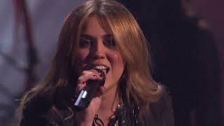 Miley Cyrus - Forgiveness and Love (Live @ American Music Awards 2010)
