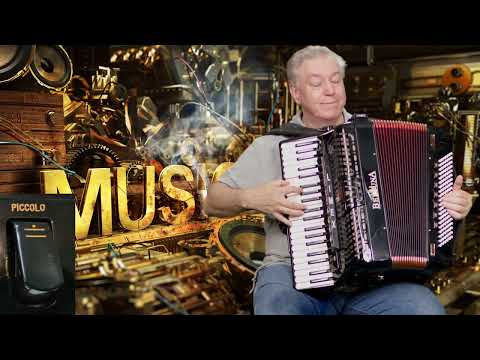 Introducing my new (to me) Beltuna Leader V accordion!