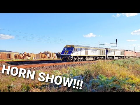 7922v With EL62, EL60 And CLF4 Passing By SCT Yard Expansion Area!