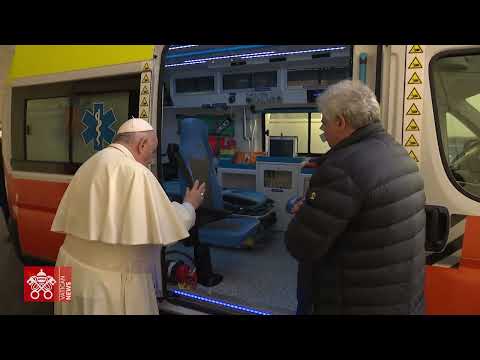 Krajewski verso l’Ucraina per consegnare un’ambulanza donata dal Papa
