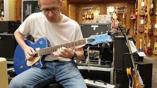Video thumbnail for Playing a Gretsch G2217 Streamliner Junior Jet Club by rmenga