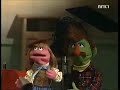 Sesame Street Singing In The Rain Norwegian