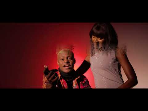 Adjany Chocolate   Fica de Pé Vídeo Official (Produt. One Midia)