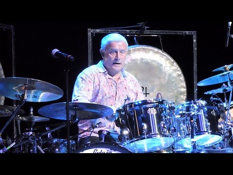 Carl Palmer's ELP Legacy Tour Karn Evil 9: 1st Impression Part 2/Knife Edge Live at Yestival 2017