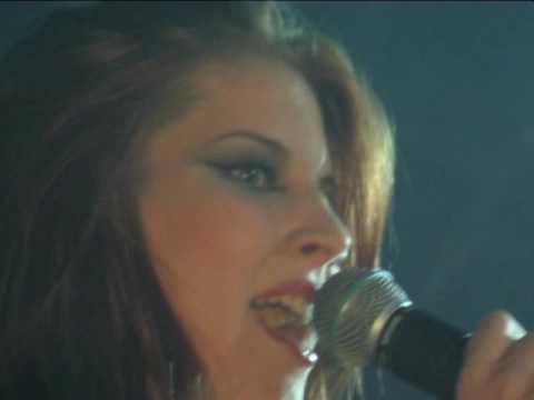 Day-már -  Embrace The Night (feat. Charlotte Wessels) (2006 Masters Of Hardcore: Face Your Fear)