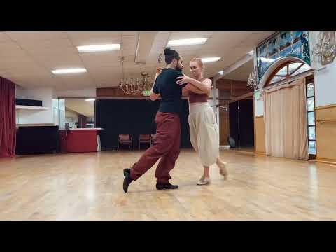 Tango 302 — Sacada Exchanges