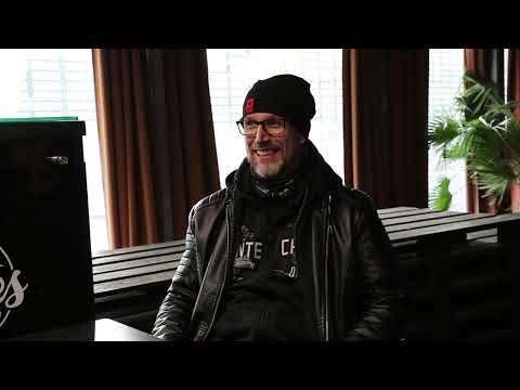 Wie halten sich Metal-Musiker fit? - Feat. Tony Kakko, Randy Black, Rolf Pilve & mehr