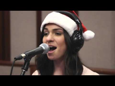 Abby Celso & The Swooners - Santa Bring Me The One (Live @ Linden Oaks)